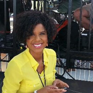 Adriana Diaz